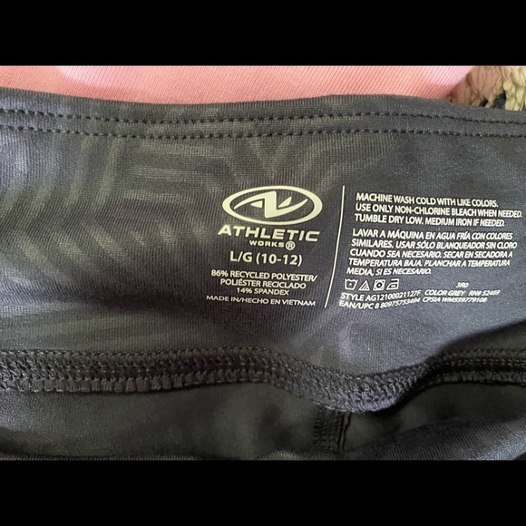 Girl’s Athletic Works Outfit, size 10-12. - Picture 4 of 4